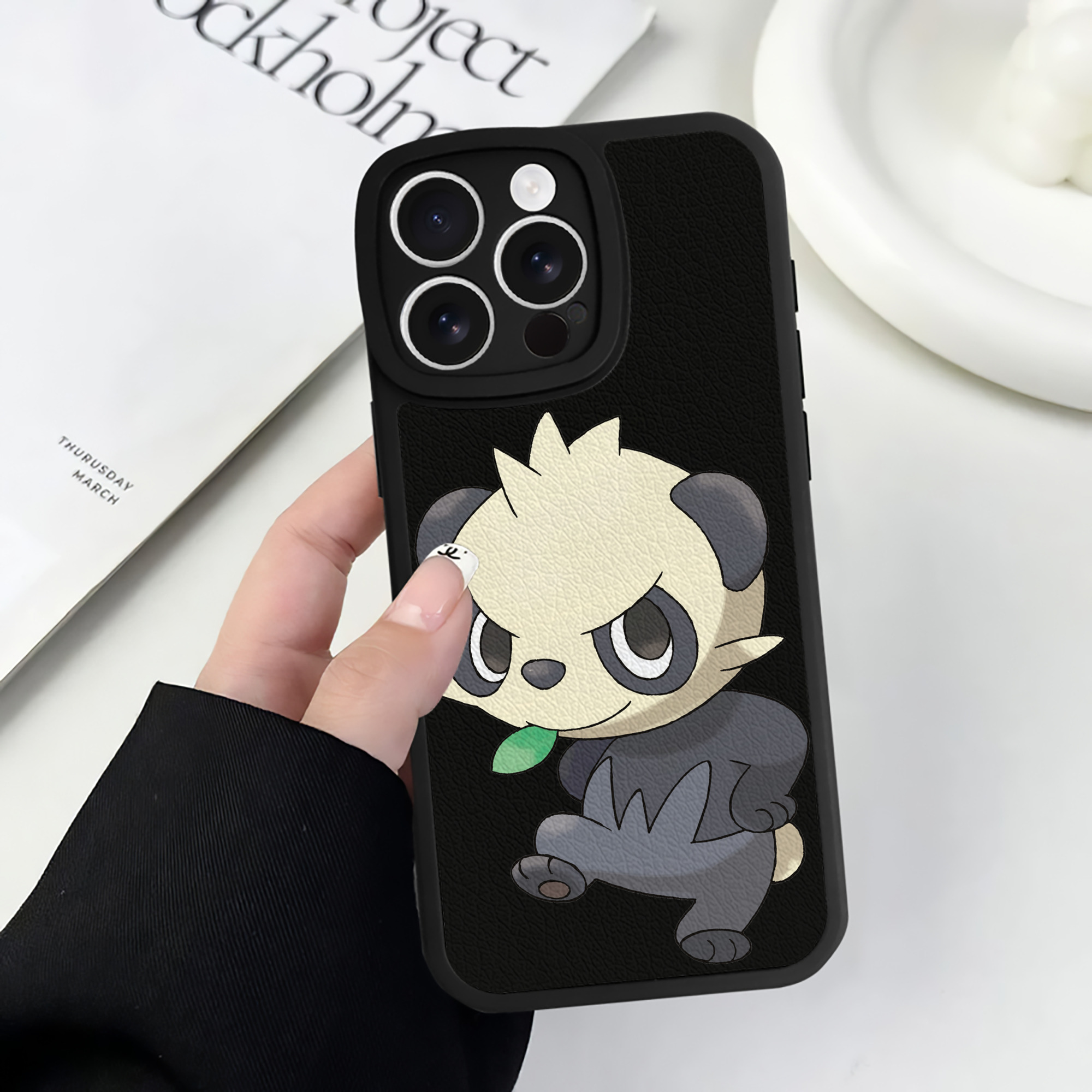 （画像用） ポケットモンスター Pokémon 【iPhone 16シリーズ対応】シリコンスマホケース（レザー調） 材質：シリコン